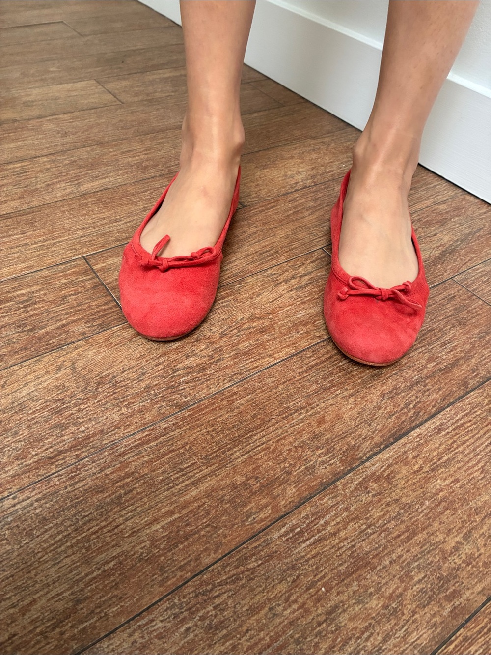 Vero Cuoio Red Suede Ballet Flats with Bow